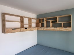 Etagères d&#039;angle