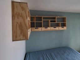 Etagères d&#039;angle